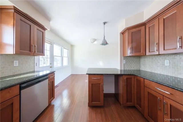 $835,000 | 1320 Mamaroneck Avenue, Mamaroneck, NY 10543