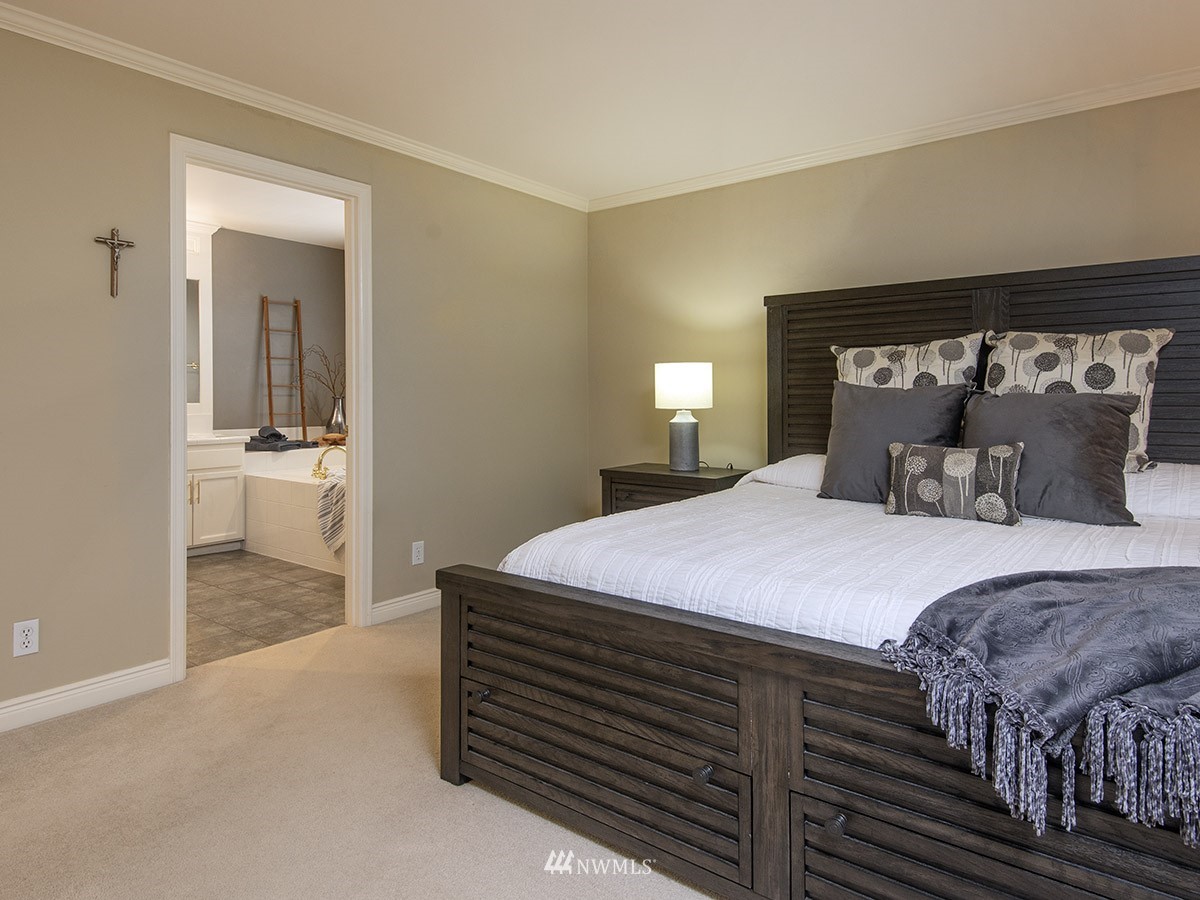 21421 31st Avenue Southeast Bothell, WA 98021 - Photo 25 of 40 Gallery Image 25