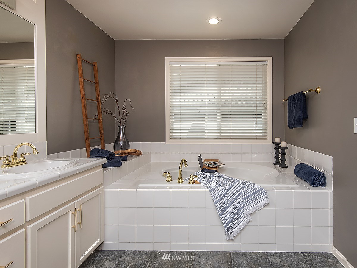 21421 31st Avenue Southeast Bothell, WA 98021 - Photo 30 of 40 Gallery Image 30