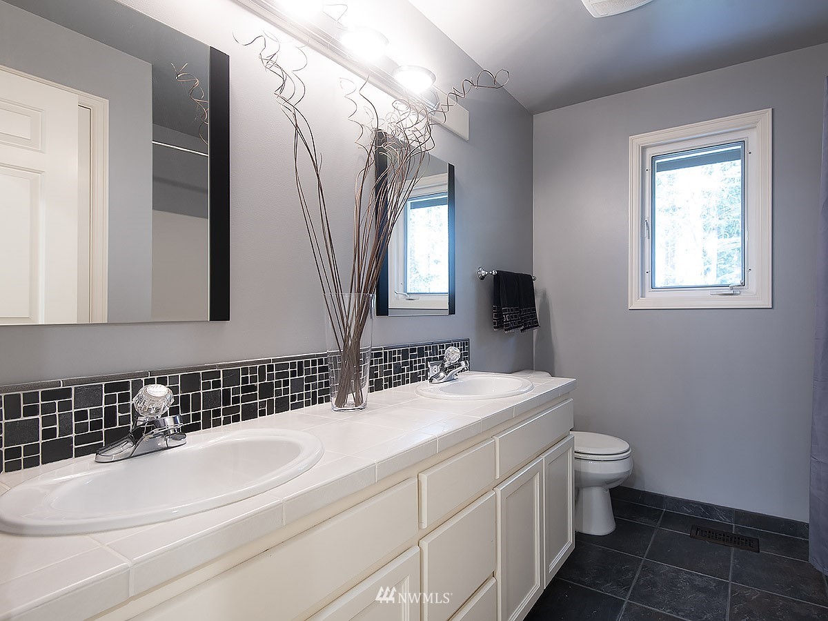 21421 31st Avenue Southeast Bothell, WA 98021 - Photo 34 of 40 Gallery Image 34