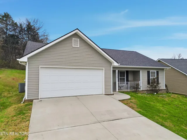 $319,000 | 2125 Bluebonnet Drive, Mascot, TN 37806