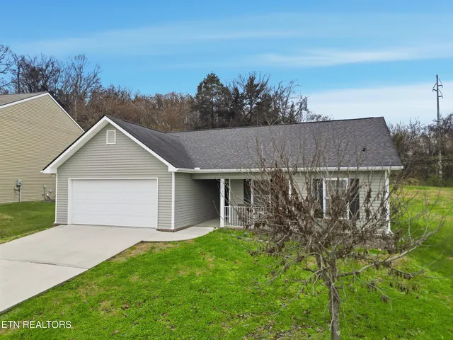 $319,000 | 2125 Bluebonnet Drive, Mascot, TN 37806