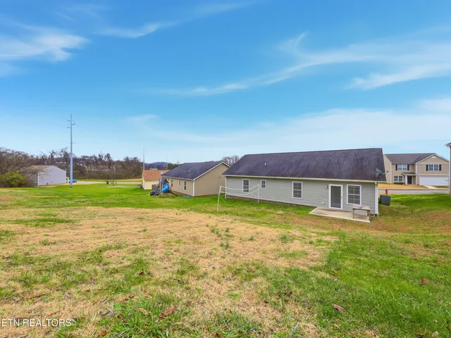 $319,000 | 2125 Bluebonnet Drive, Mascot, TN 37806