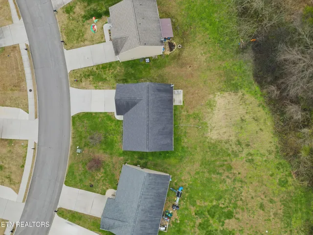 $319,000 | 2125 Bluebonnet Drive, Mascot, TN 37806