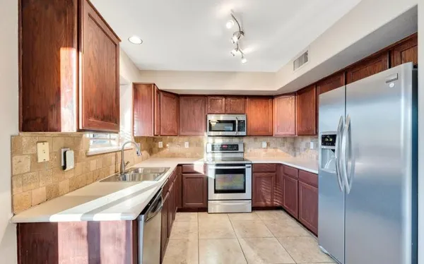 $2,995 | 3913 East Monona Drive, Phoenix, AZ 85050