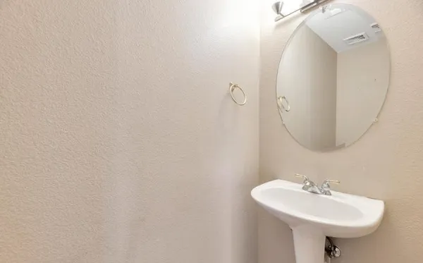 $2,995 | 3913 East Monona Drive, Phoenix, AZ 85050
