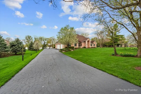 $1,250,000 | 4 Mohawk Drive, South Barrington, IL 60010