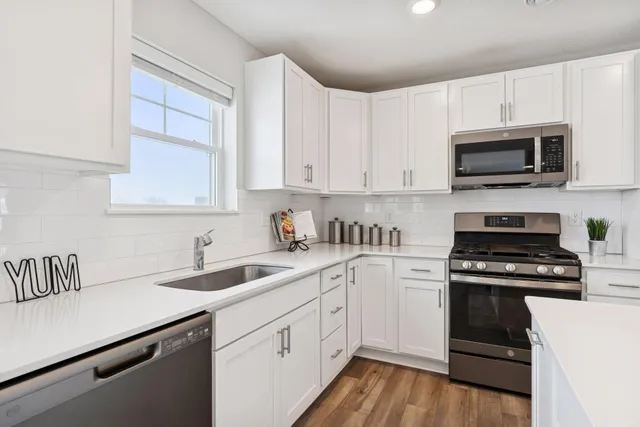 $389,900 | 11042 Yalta Street Northeast, Unit D, Blaine, MN 55449