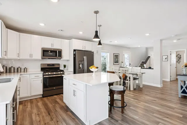 $389,900 | 11042 Yalta Street Northeast, Unit D, Blaine, MN 55449