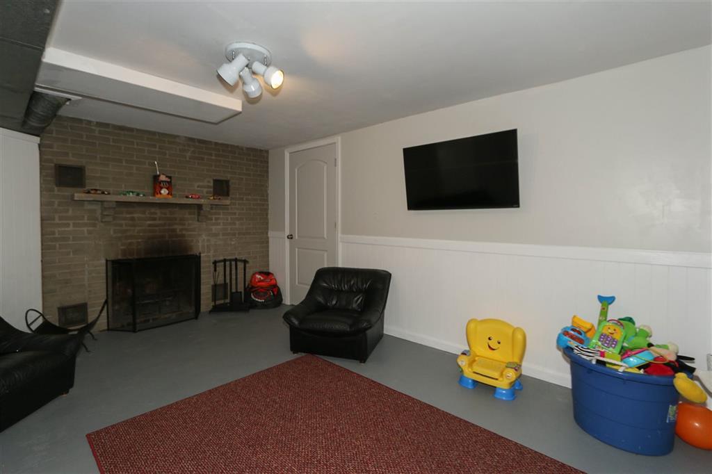 1581 Westgate Road Seymour, IN 47274 - Photo 15 of 18 Gallery Image 15