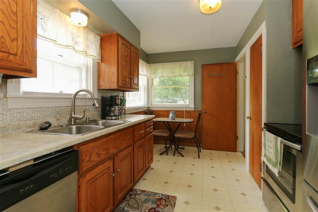 1581 Westgate Road Seymour, IN 47274 - Photo 5 of 18 Gallery Image 5