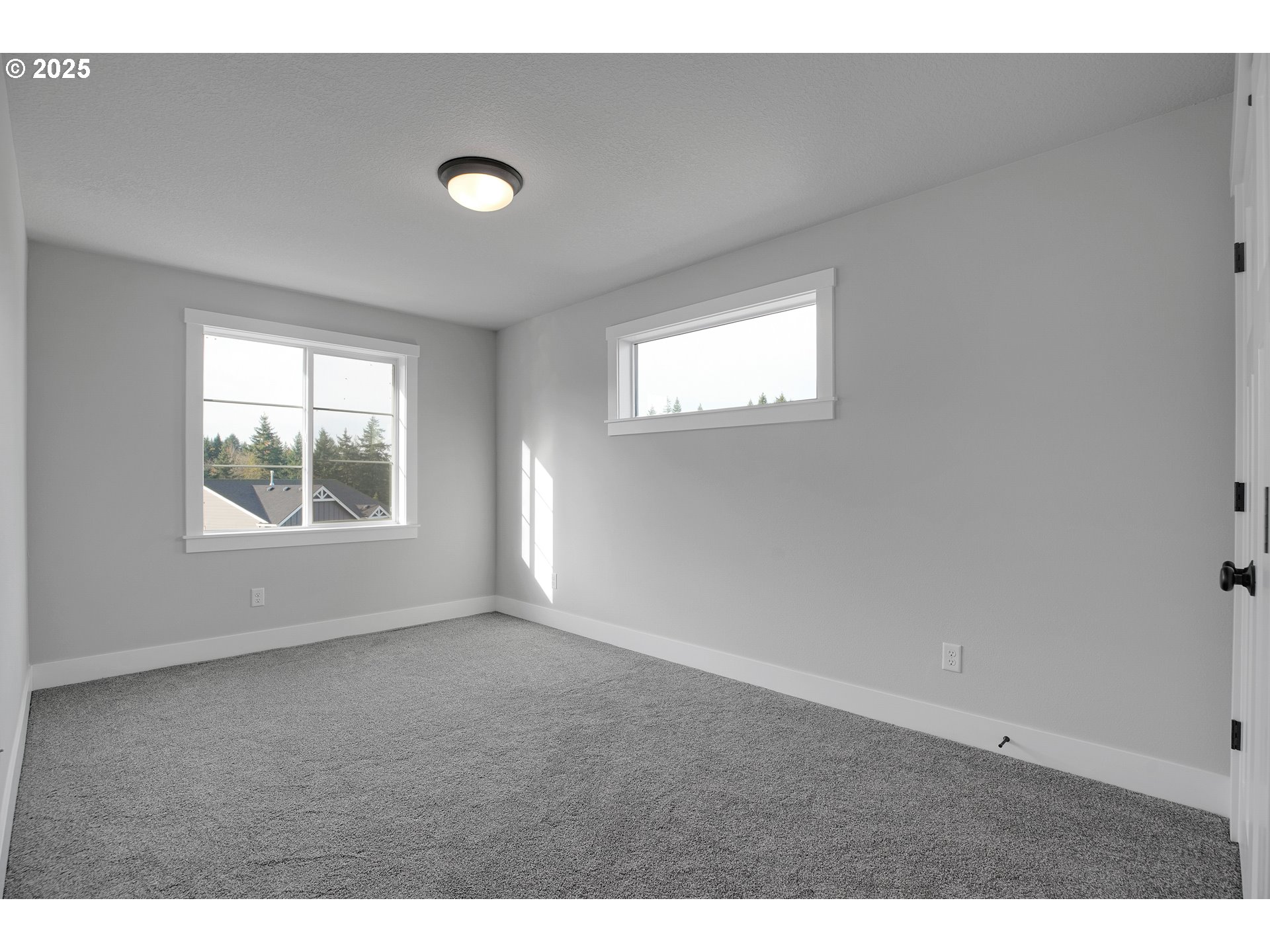 38249 Mulberry Street Sandy, OR 97055 - Photo 30 of 44 a view of empty room with window