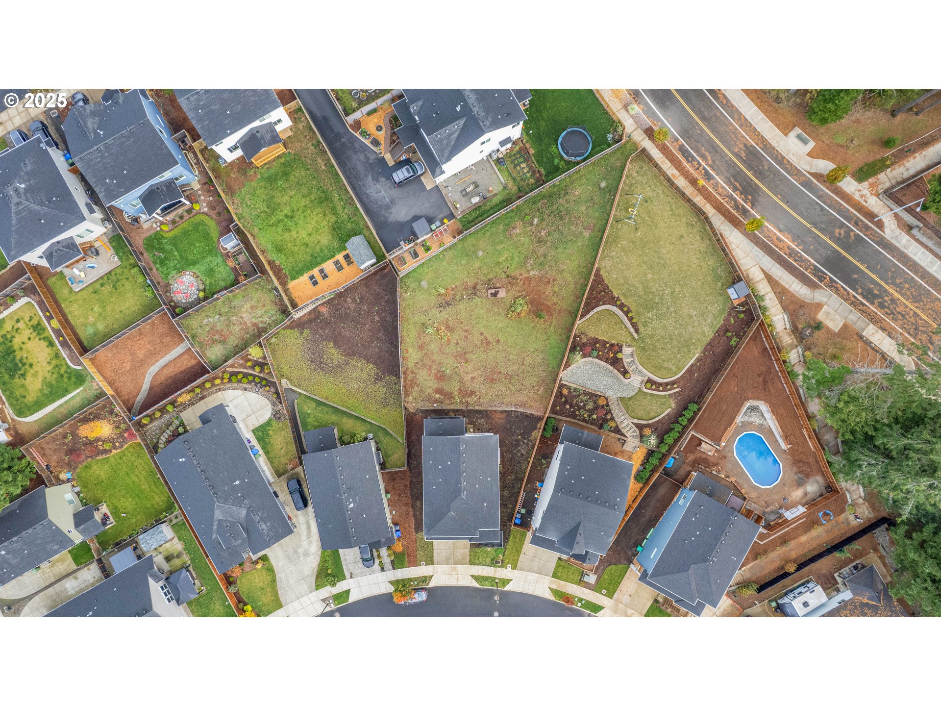 38249 Mulberry Street Sandy, OR 97055 - Photo 36 of 44 an aerial view of a house