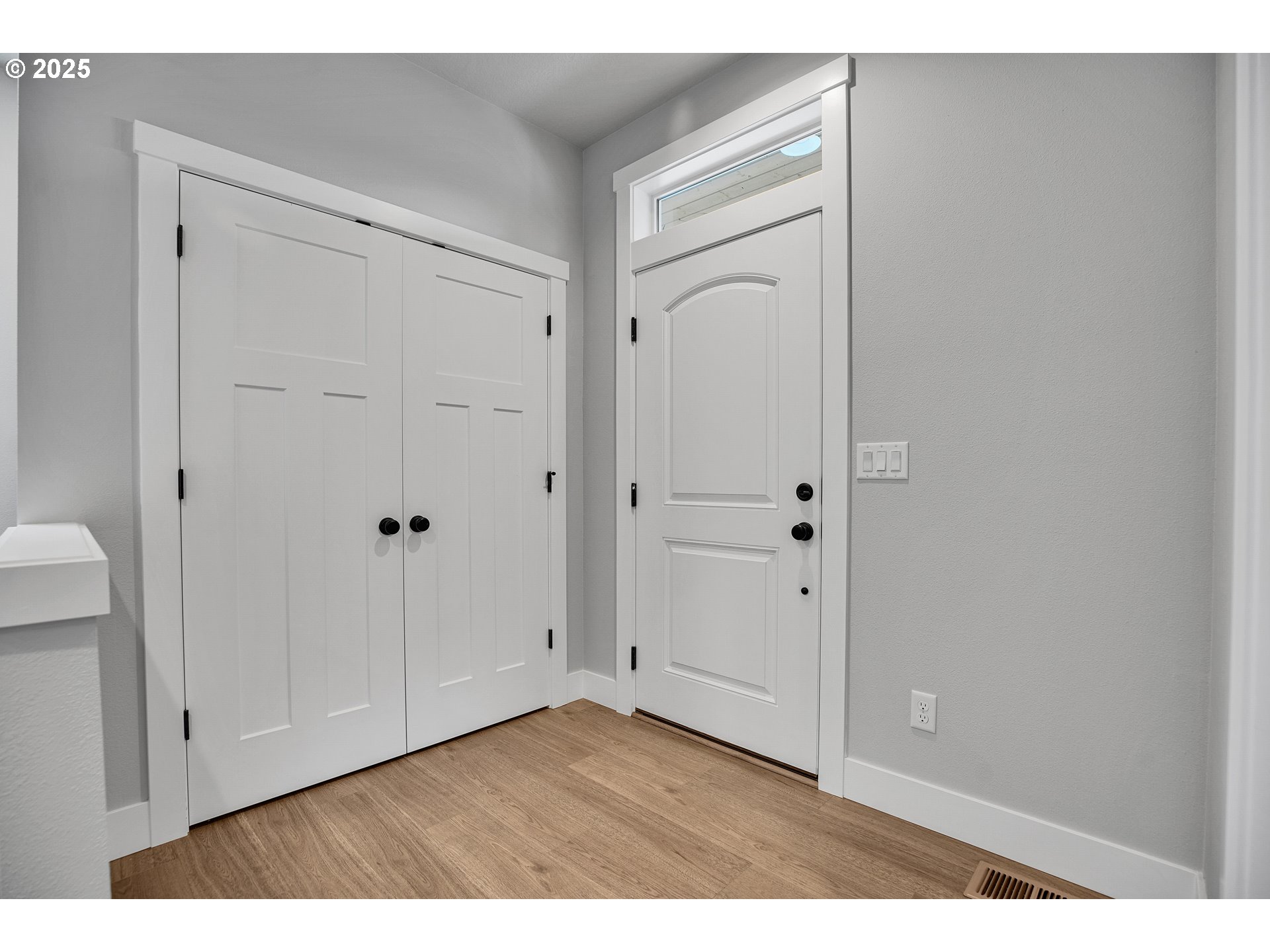 38249 Mulberry Street Sandy, OR 97055 - Photo 4 of 44 a view of an empty room
