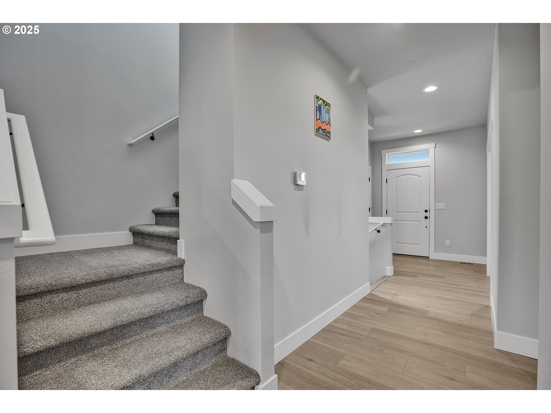 38249 Mulberry Street Sandy, OR 97055 - Photo 10 of 44 a view of an entryway
