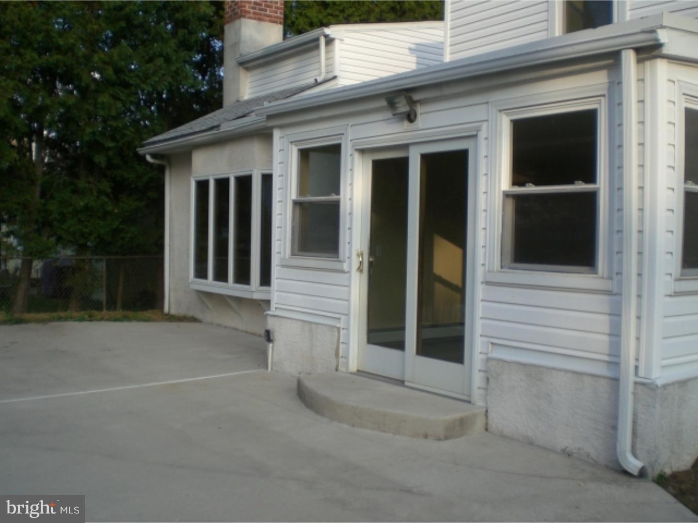 6 Cameron Road Willow Grove, PA 19090 - Photo 5 of 25