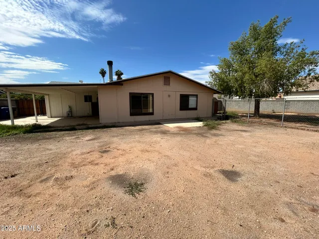 $1,995 | 523 North Los Feliz Drive, Chandler, AZ 85226