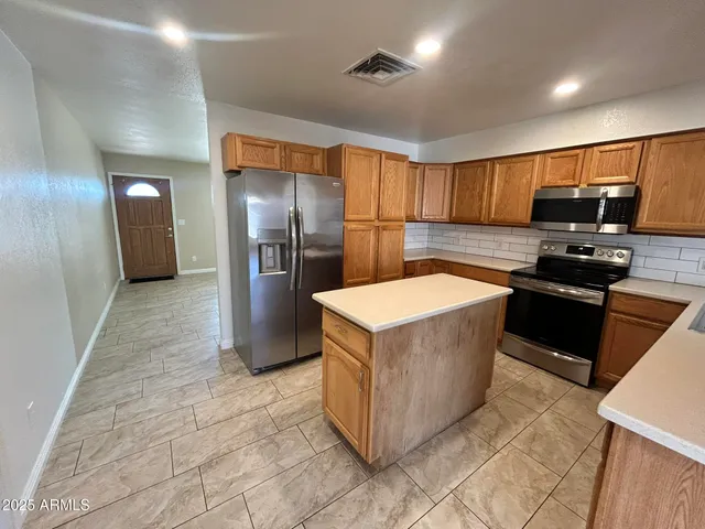 $1,995 | 523 North Los Feliz Drive, Chandler, AZ 85226