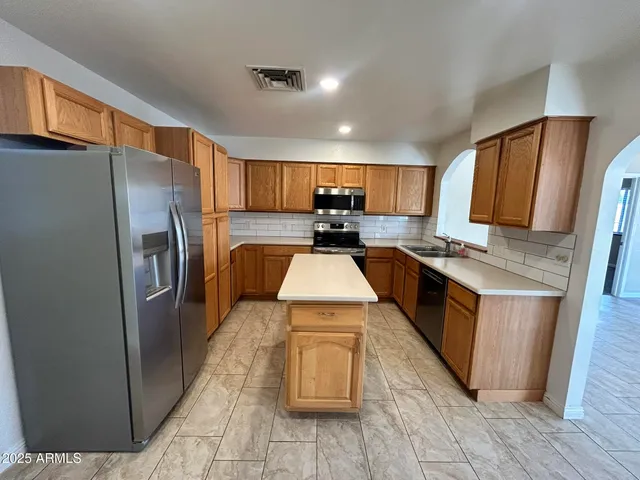 $1,995 | 523 North Los Feliz Drive, Chandler, AZ 85226