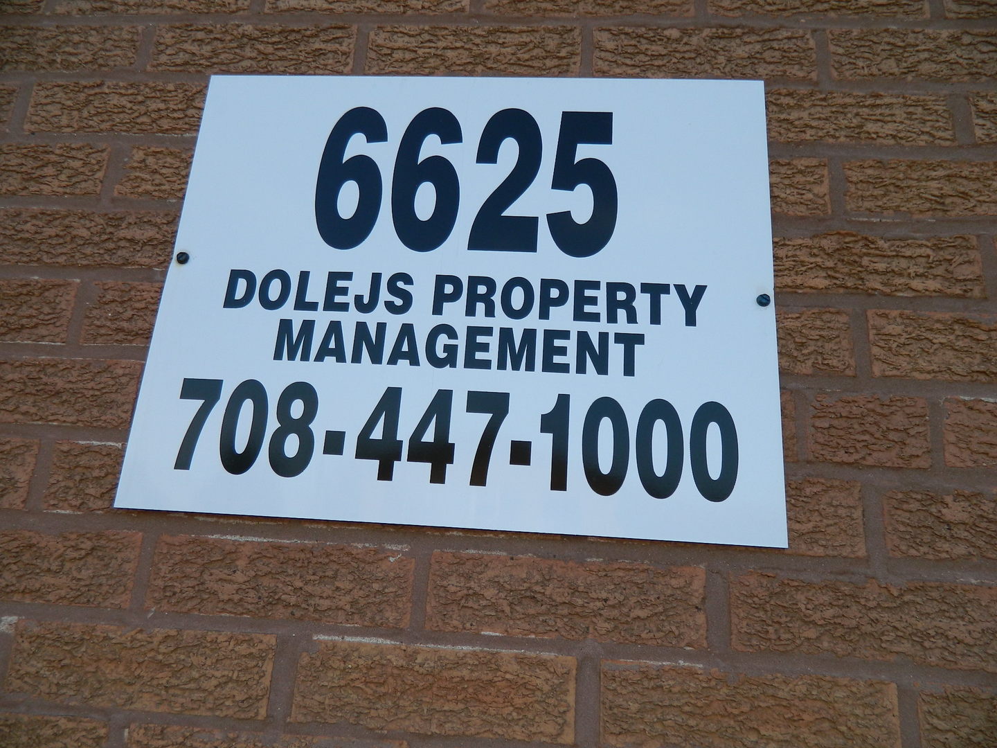 6625 Pershing Road Stickney, IL 60402 - Photo 10 of 10 a close up of a street sign