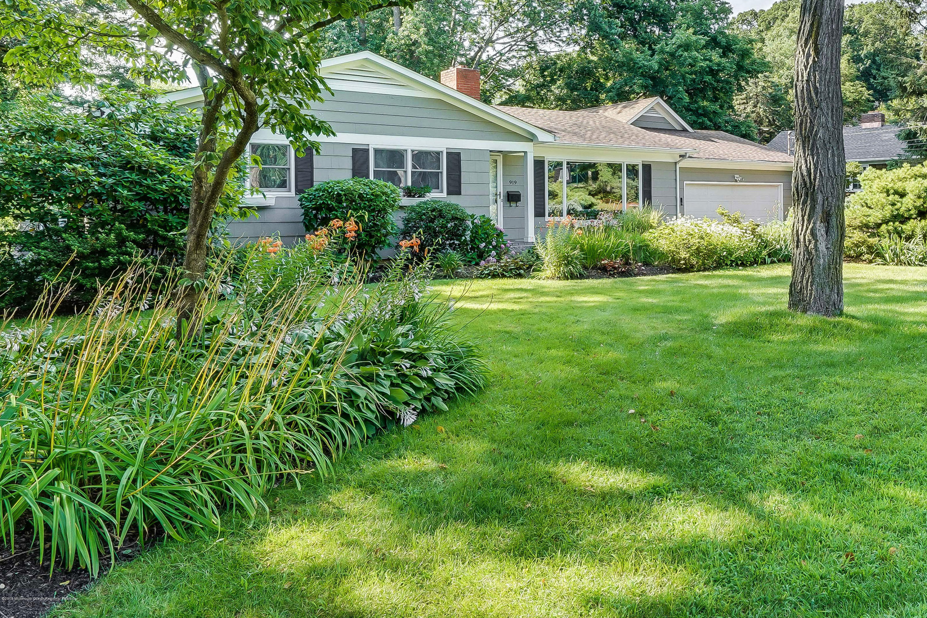 919 Woodview Road Brielle, NJ 08730 - Photo 1 of 39 mjb01181-mjb01185b