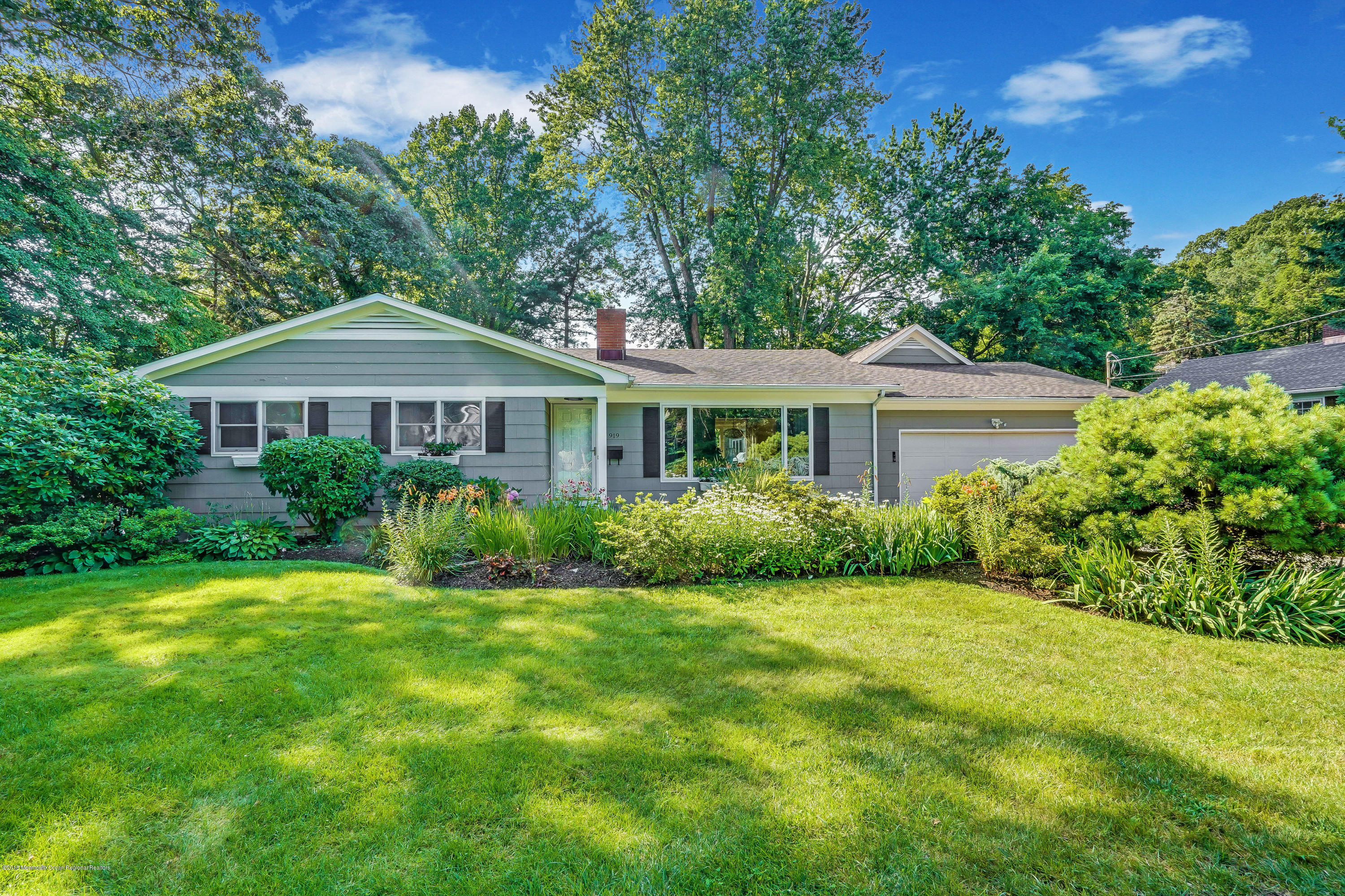 919 Woodview Road Brielle, NJ 08730 - Photo 3 of 39 mjb01186-mjb01190