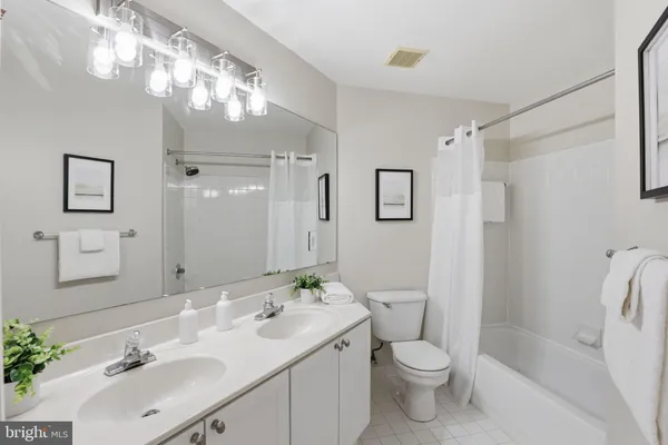 $515,000 | 1641 International Drive, Unit 114, McLean, VA 22102