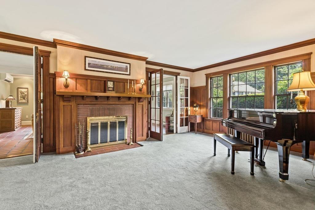 25 Lakeview Road Winchester, MA 01890 - Photo 5 of 42