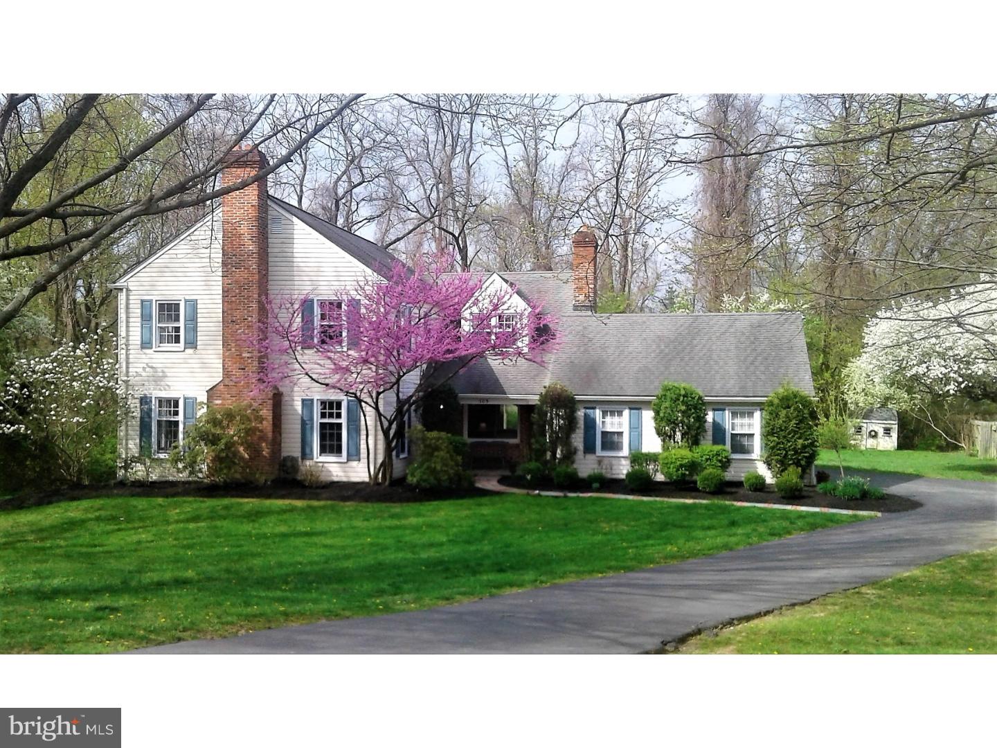 305 Oxford Road Villanova, PA 19085 - Photo 1 of 25