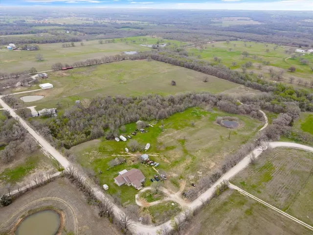 $415,000 | 360 Hcr 1414, Covington, TX 76636