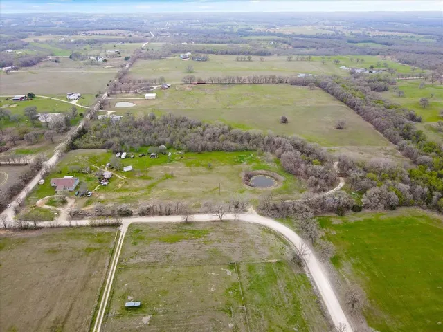 $415,000 | 360 Hcr 1414, Covington, TX 76636