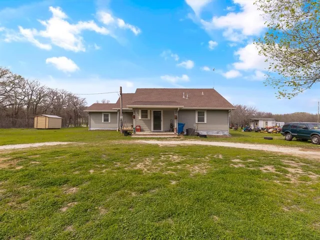 $415,000 | 360 Hcr 1414, Covington, TX 76636