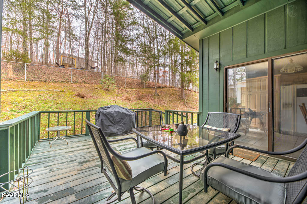 428 Carson Road Helenwood, TN 37755 - Photo 5 of 29 Crsn428-5