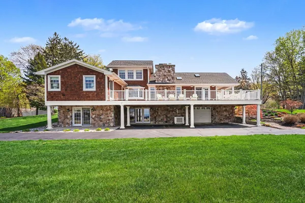 $1,825,000 | 77102 Marwood Drive, South Haven, MI 49090
