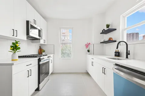 $929,000 | 292 Forrest Street, Jersey City, NJ 07304