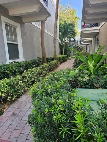 a view of a back yard of the house