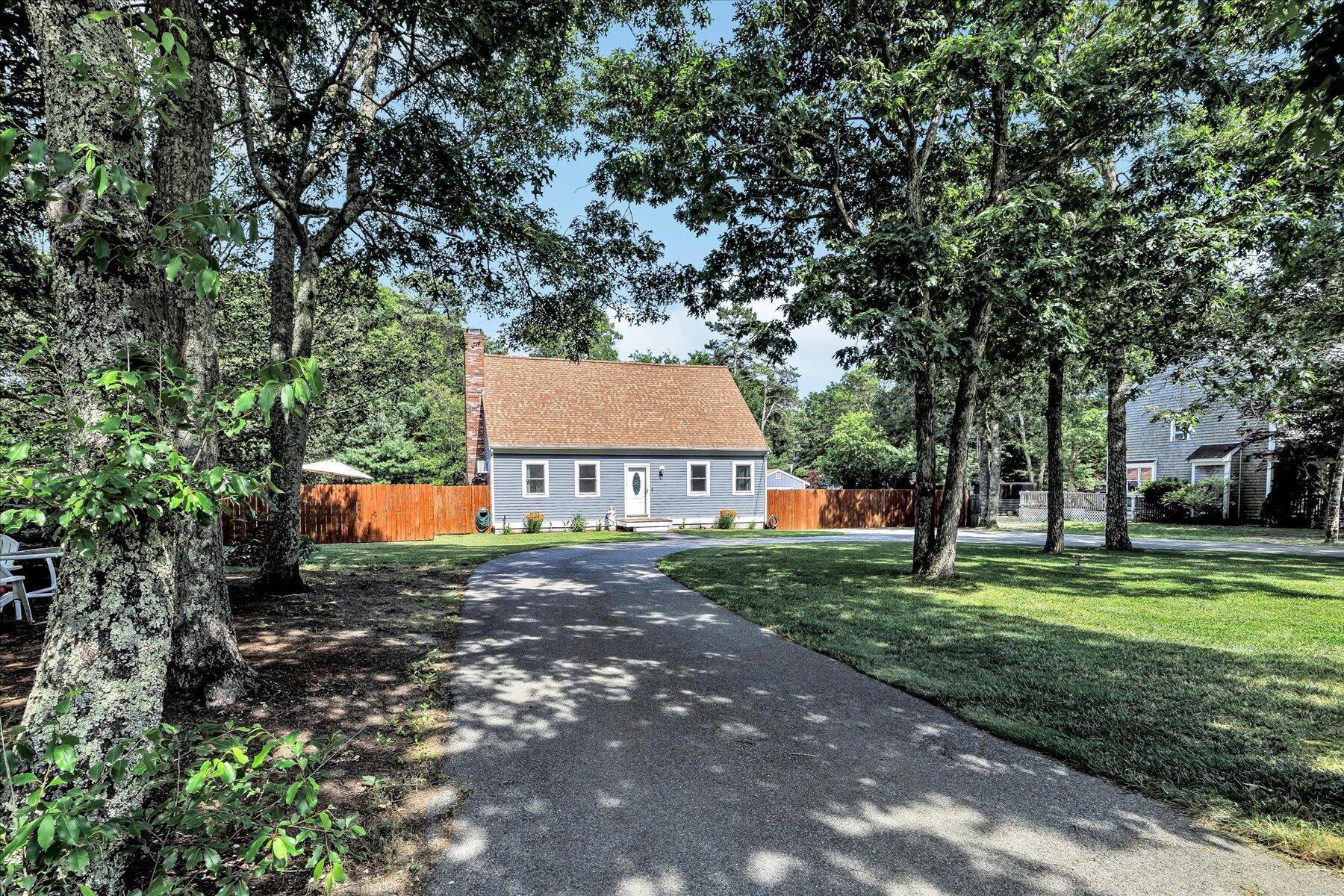 127 South Sandwich Road Mashpee, MA 02649 - Photo 2 of 55 03-Y1A1024