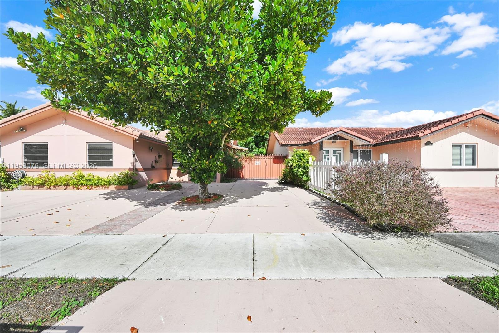 14837 Southwest 60th Street Miami, FL 33193 - Photo 3 of 21