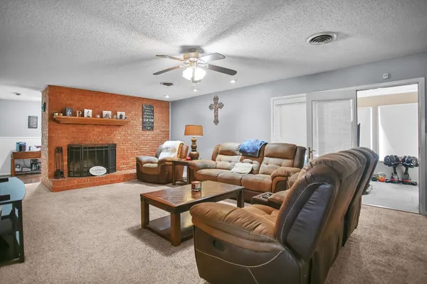 $189,950 | 605 South Ayrshire Avenue, Crosbyton, TX 79322