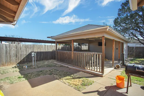 $189,950 | 605 South Ayrshire Avenue, Crosbyton, TX 79322