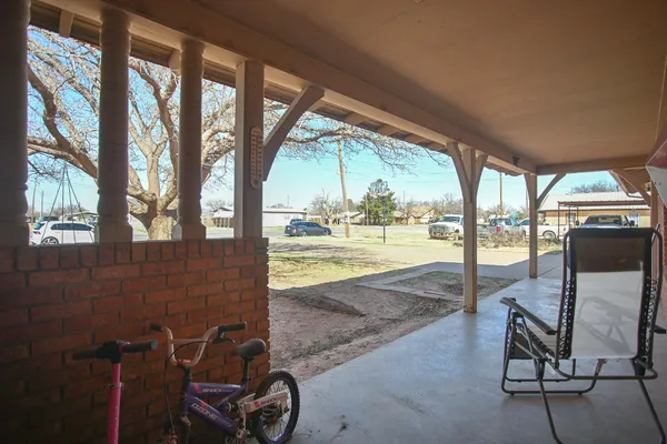 $189,950 | 605 South Ayrshire Avenue, Crosbyton, TX 79322