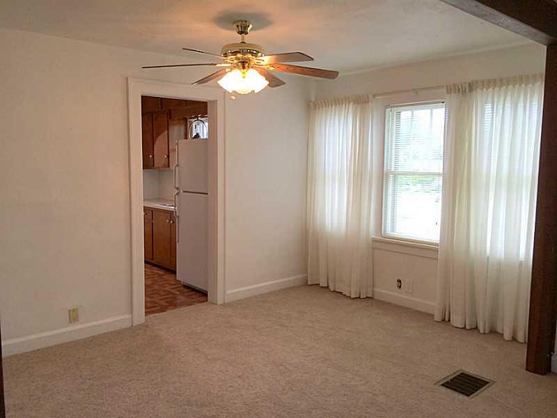 3519 Andover Road Anderson, IN 46013 - Photo 3 of 15 Gallery Image 3