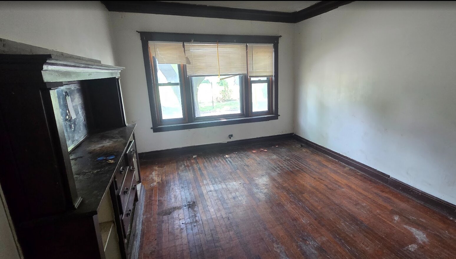 6355 South Racine Avenue Chicago, IL 60621 - Photo 6 of 18 Gallery Image 6