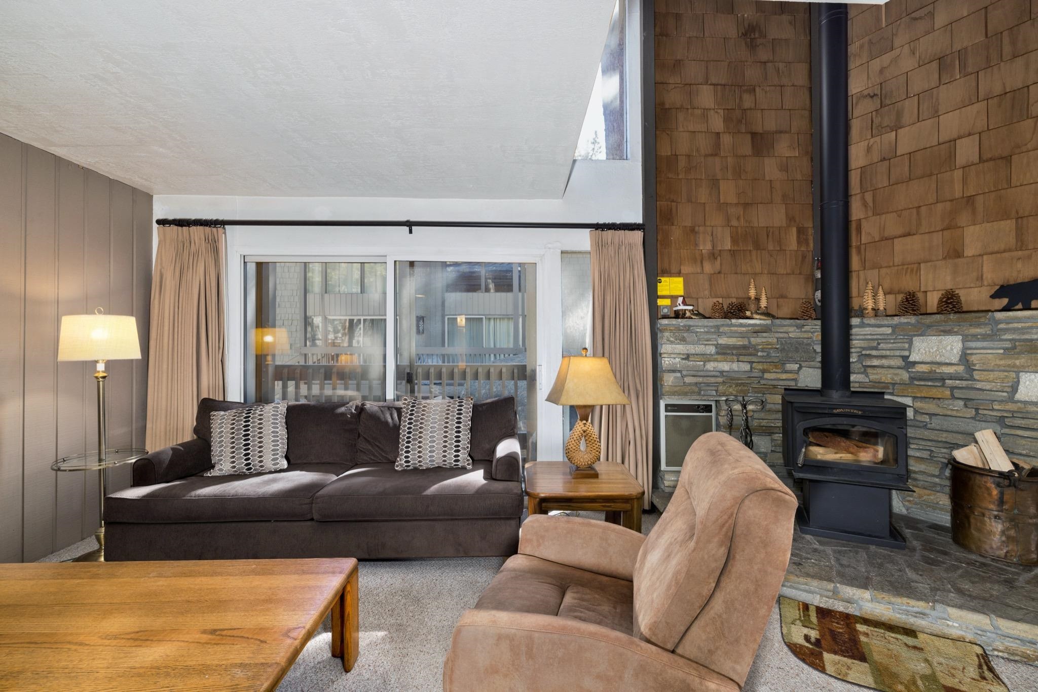 286 Old Mammoth Road, Unit 56 Mammoth Lakes, CA 93546 - Photo 5 of 30