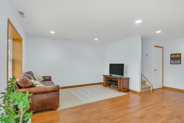 front view of house with a yard