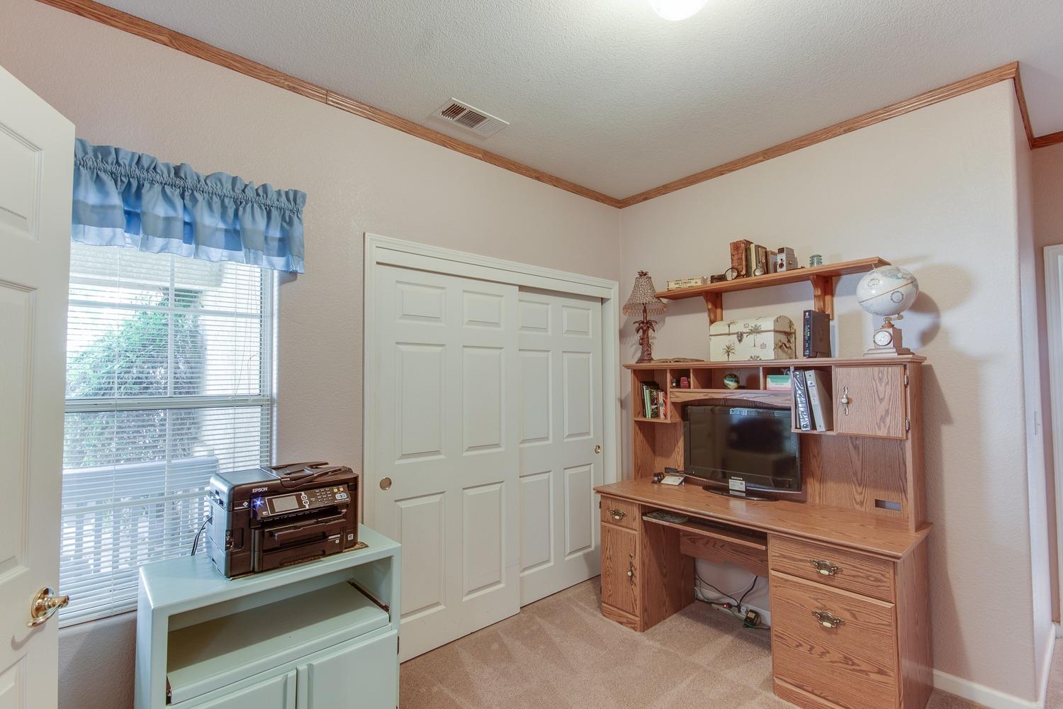1857 Riverside Way Los Banos, CA 93635 - Photo 8 of 43 Gallery Image 8