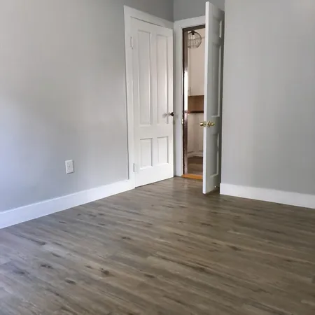 $1,800 | 212-218 Lowell Street, Unit 1E, Fall River, MA 02721