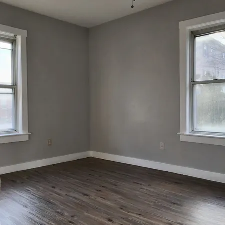 $1,800 | 212-218 Lowell Street, Unit 1E, Fall River, MA 02721