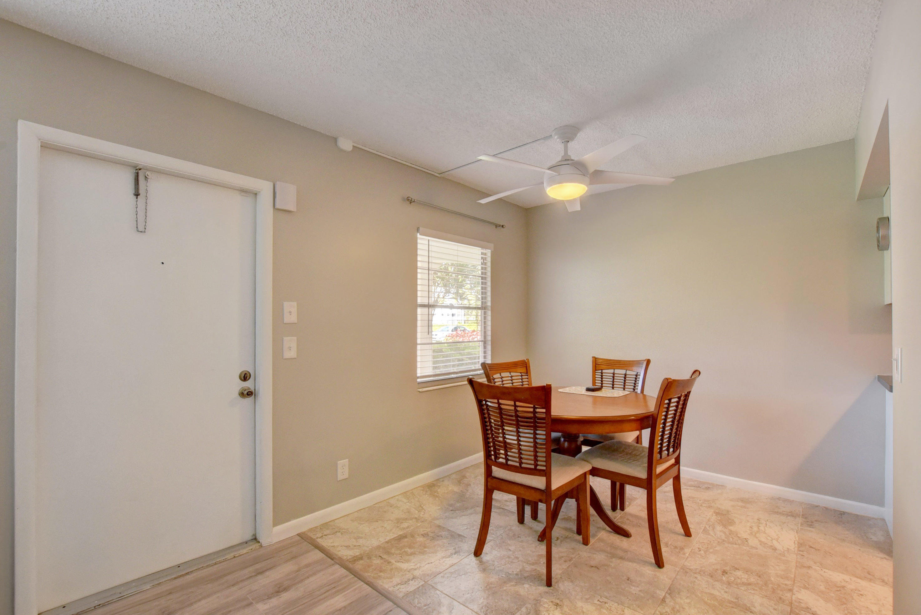 339 Fanshaw I Boca Raton, FL 33434 - Photo 8 of 28 DSC_9177_78_79_80_81