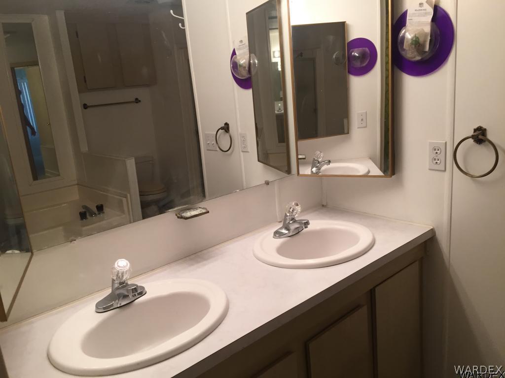 981 Ramar Road Bullhead City, AZ 86442 - Photo 6 of 20 Master Bath